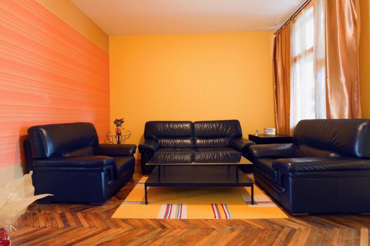 Apartment Sofija Ni Buitenkant foto